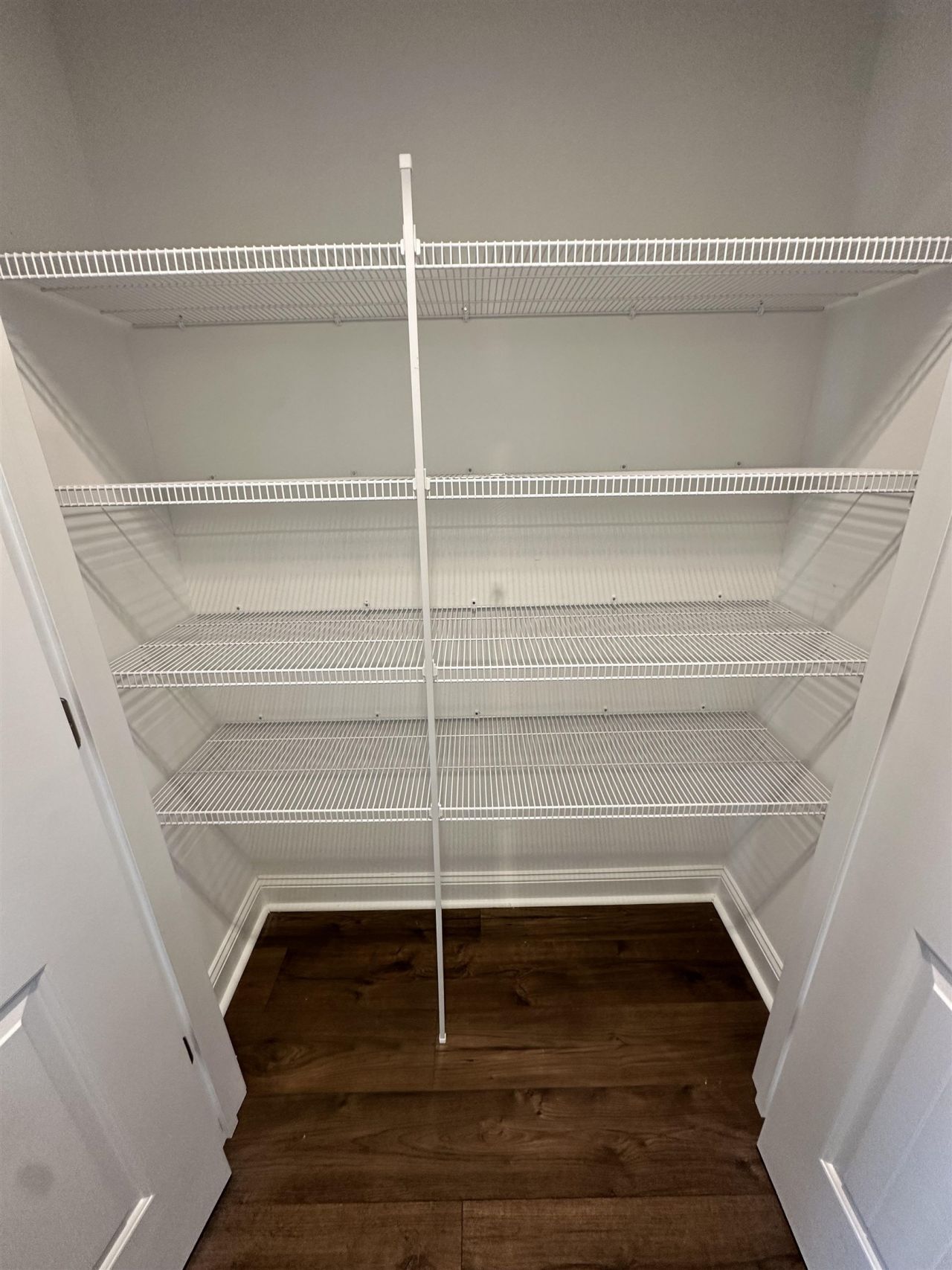 686 Oyster Dr.  Photo 6