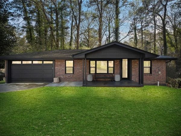 2746 Dale Creek Drive NW, Atlanta, GA 30318