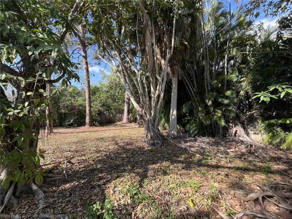 930 13th St N, Naples, FL 34102 Photo