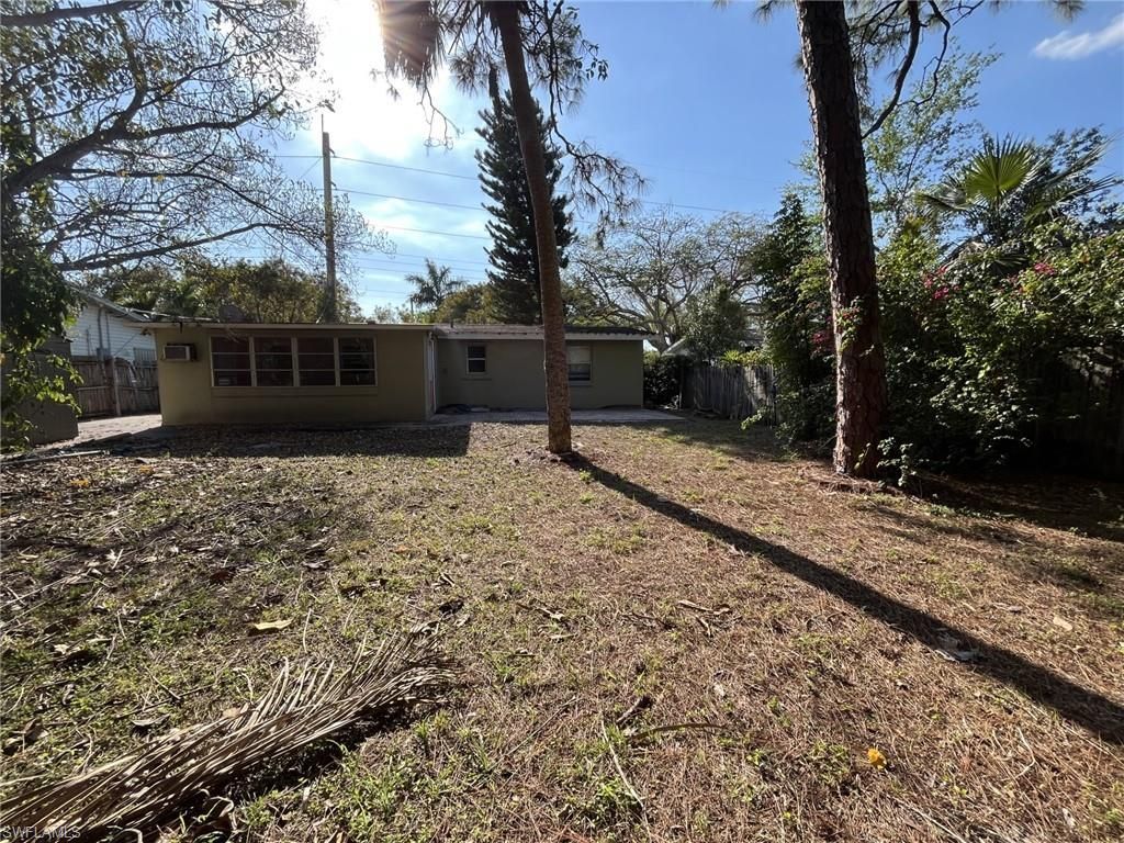 930 13th St N, Naples, FL 34102 Photo