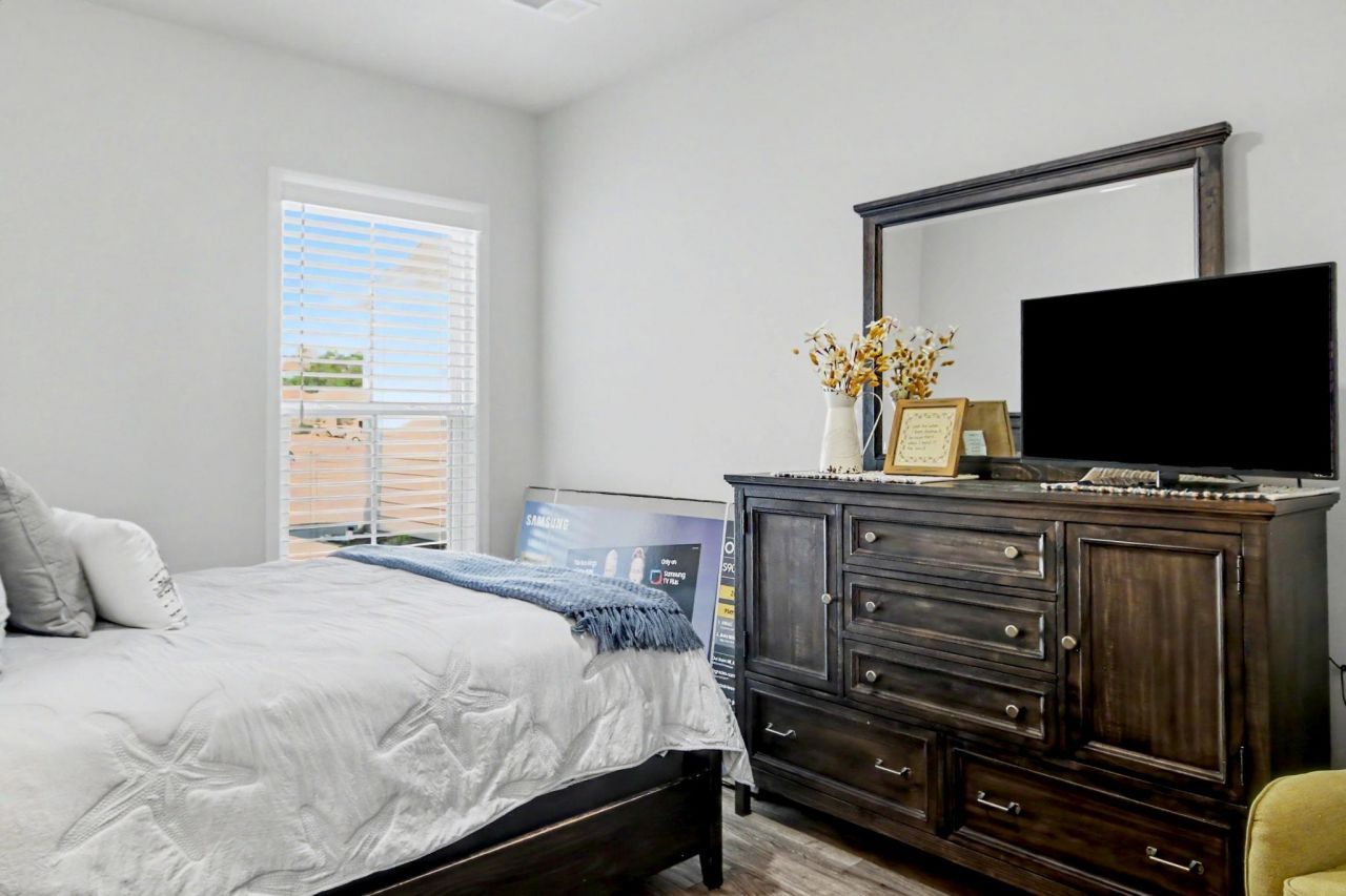 5956 Cremona Dr. Photo 11