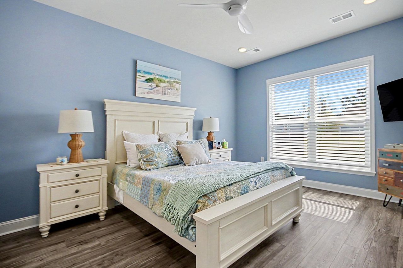 5956 Cremona Dr. Photo 22