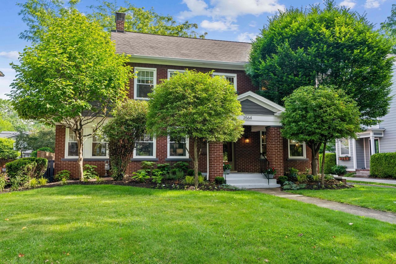 2564 Sherwood Road, Columbus, OH 43209 Main Photo