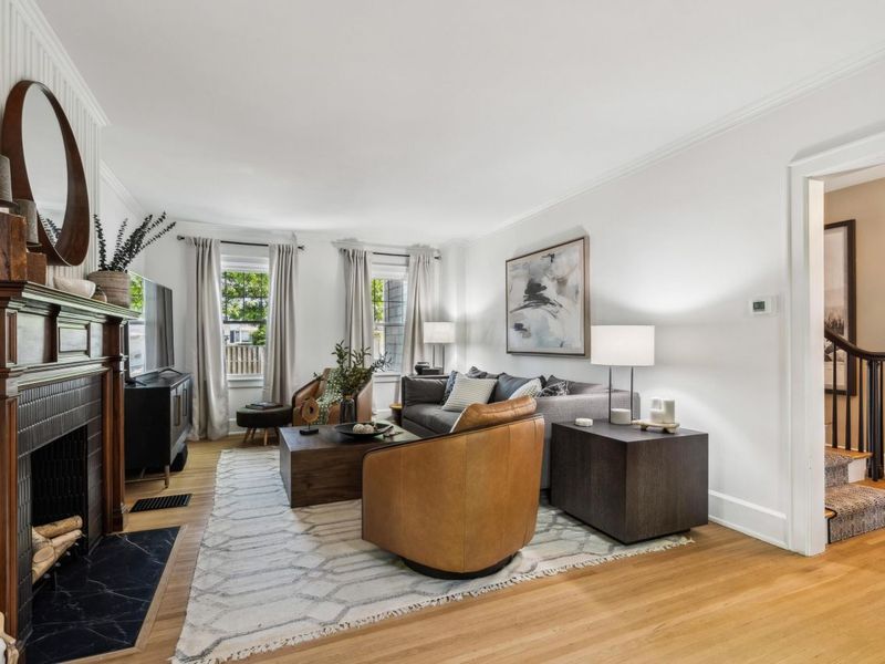 2564 Sherwood Road, Columbus, OH 43209 Photo 5