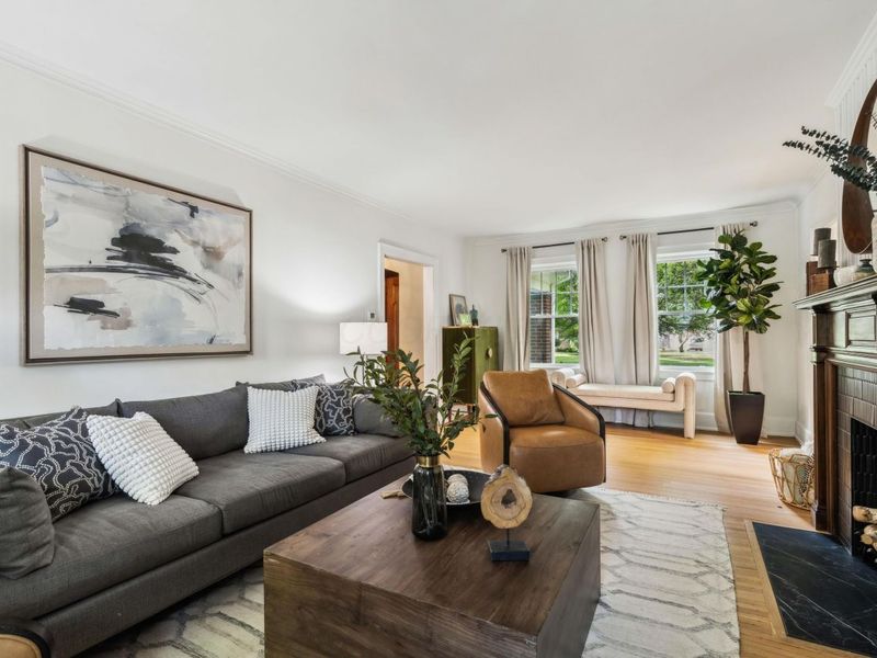 2564 Sherwood Road, Columbus, OH 43209 Photo 6