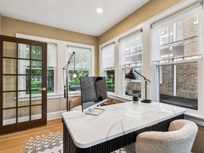 2564 Sherwood Road, Columbus, OH 43209 Photo 9