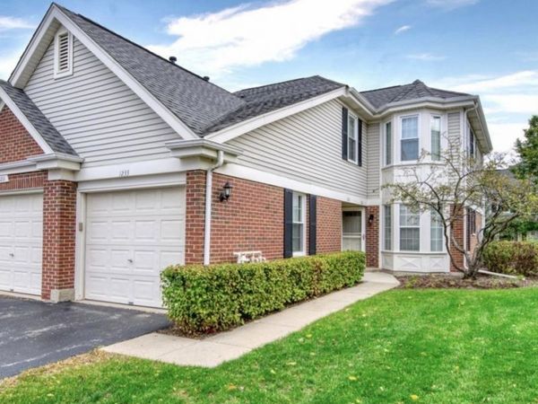 1233 S Wellington Court , Buffalo Grove, IL 60089
