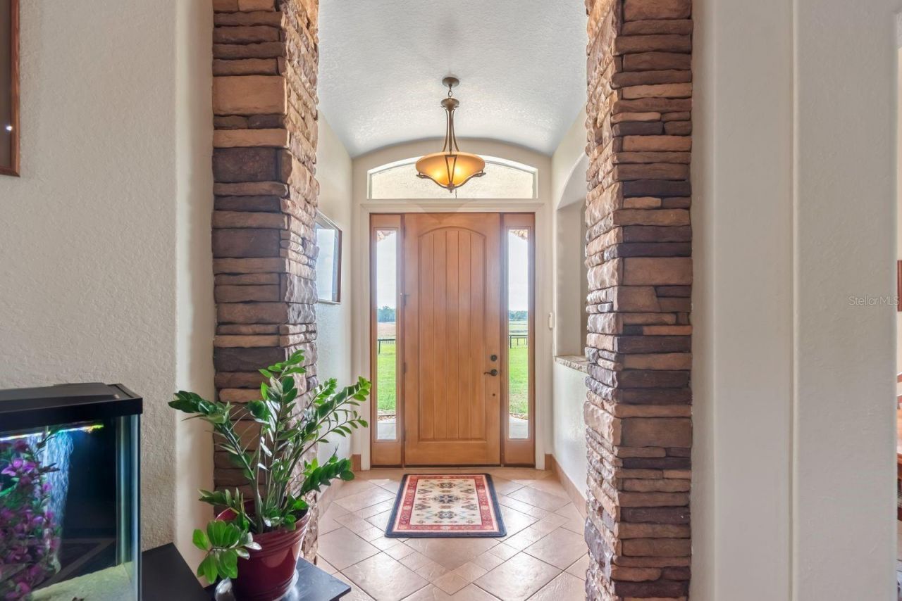 2700 SW 210th Avenue, Dunnellon, FL 34431 Photo