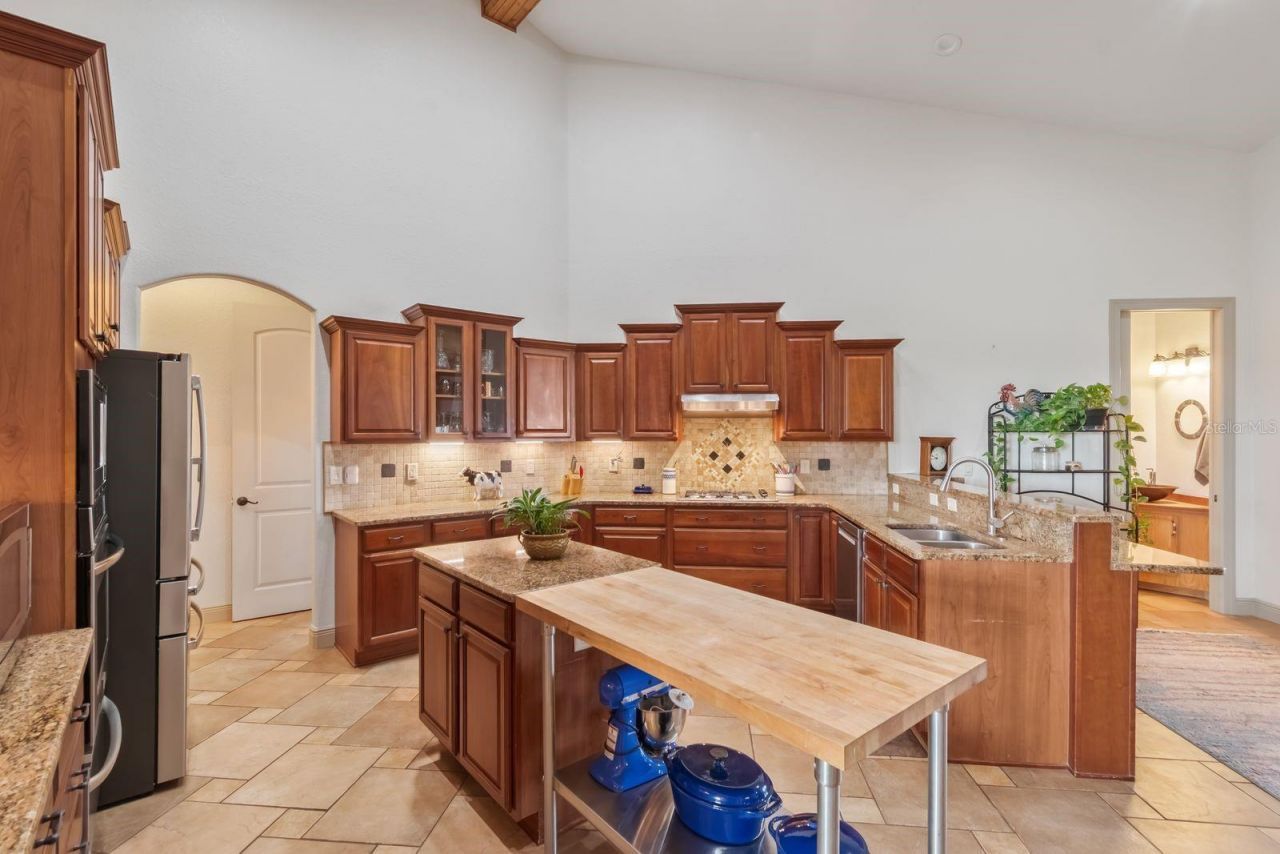 2700 SW 210th Avenue, Dunnellon, FL 34431 Photo