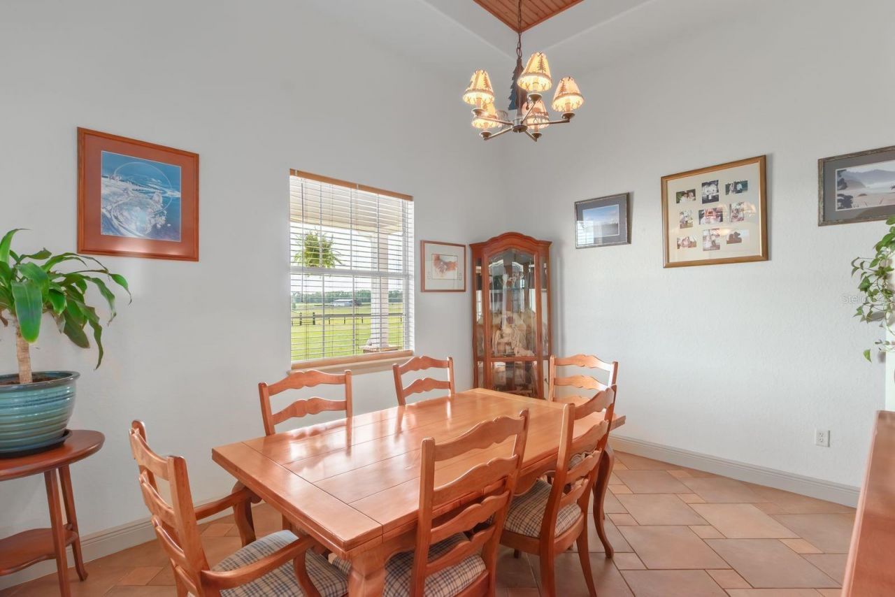 2700 SW 210th Avenue, Dunnellon, FL 34431 Photo