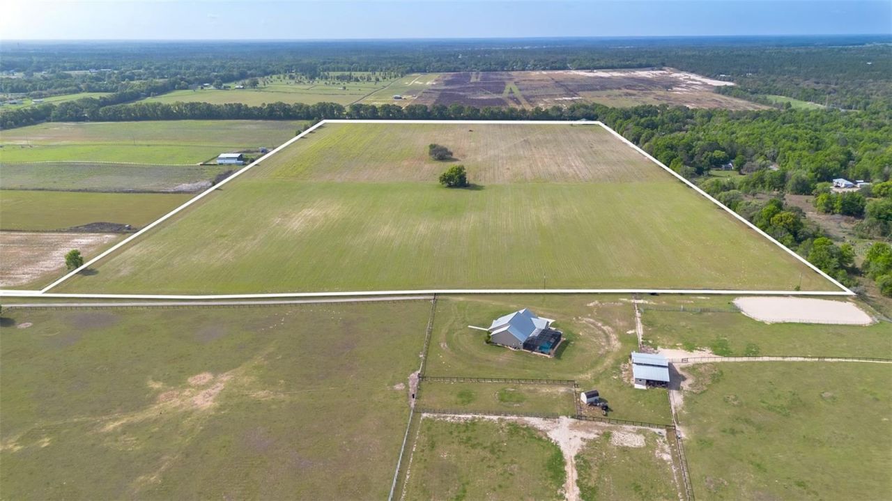 2700 SW 210th Avenue, Dunnellon, FL 34431 Photo