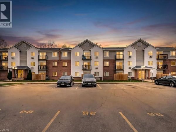 270 EIWO Court Northwest, Unit 210, Waterloo, ON N2K3M6