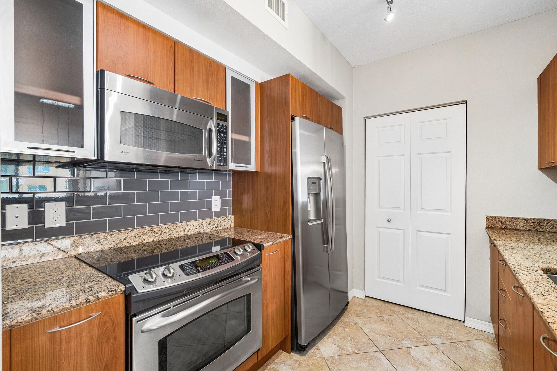 700 E Boynton Beach Boulevard, Unit 803, Boynton Beach, FL 33435 Photo