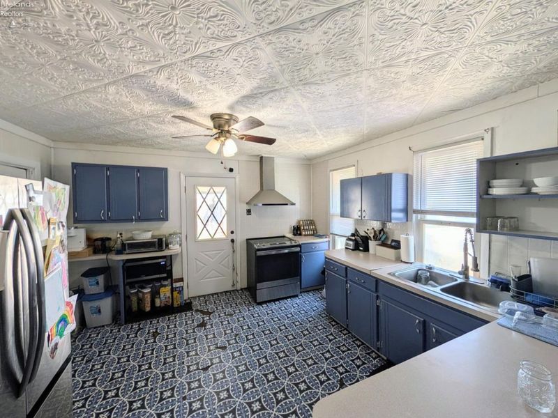 519 NEIL Street, Sandusky, OH 44870 Photo 8