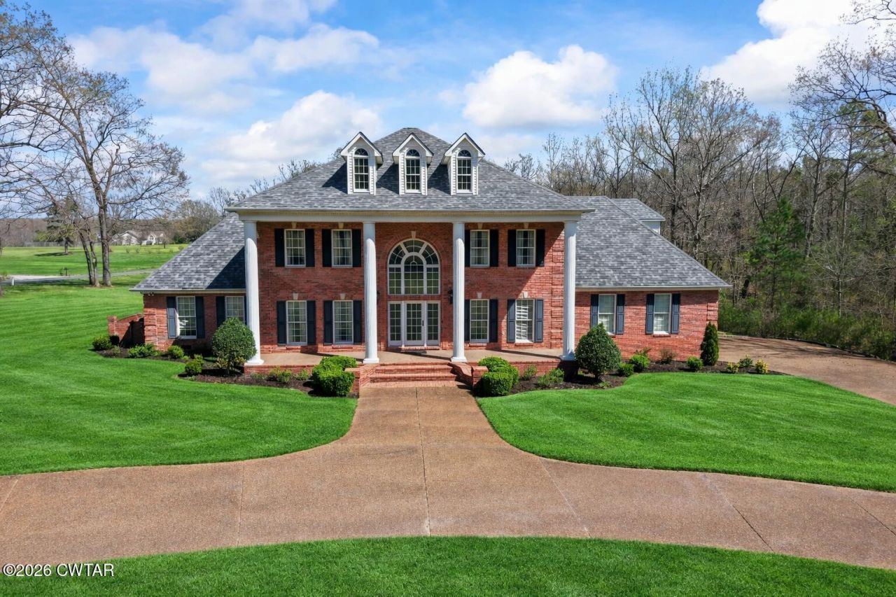 25 Oak Ridge Drive Henderson, TN 38340