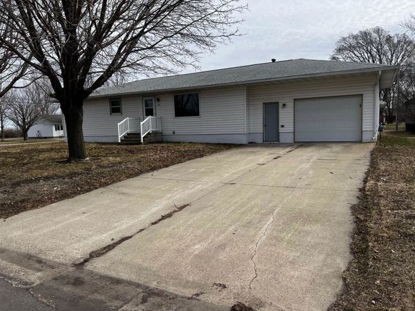 312 Lynn Street , Sherburn, MN 56171