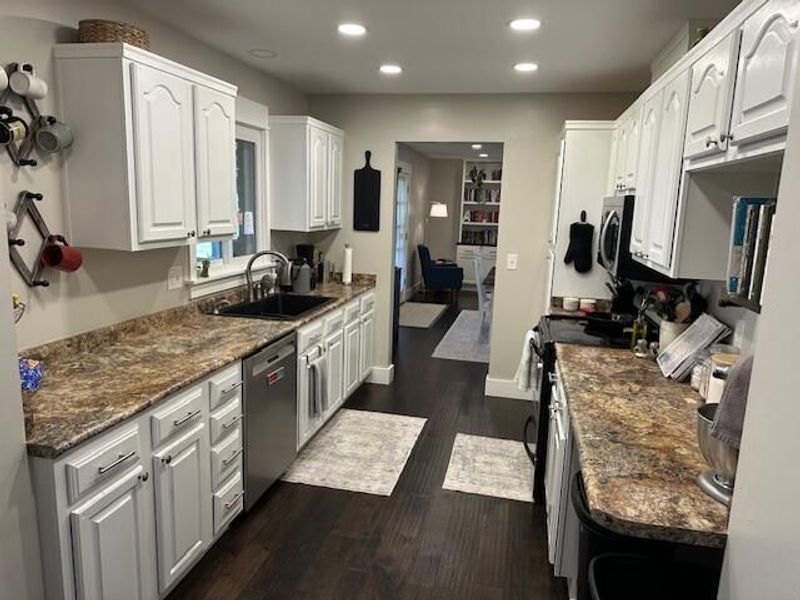 1020 Crestview Drive, Troy, OH 45373 Photo 10