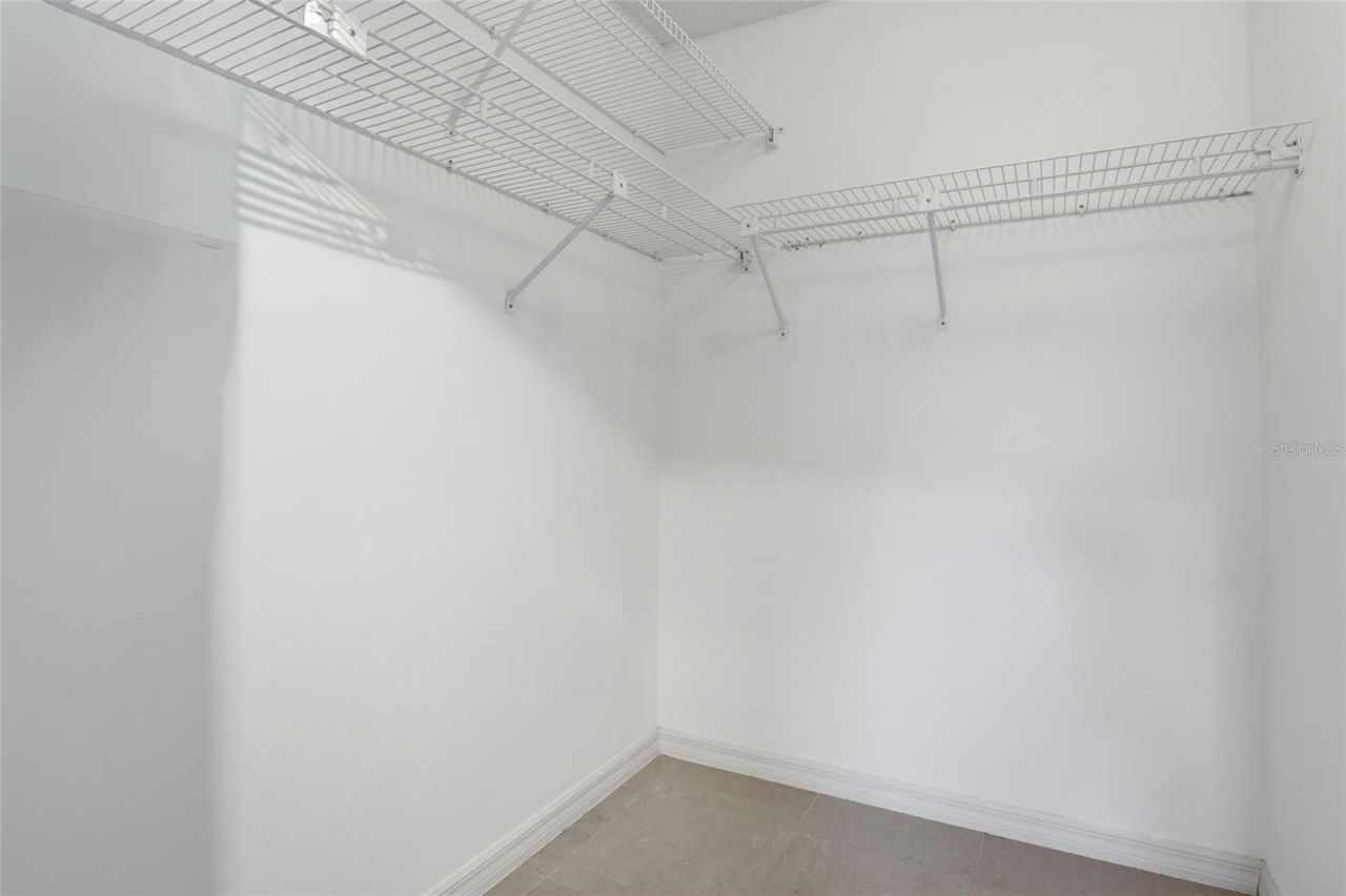 5588 Golf Pointe Drive , Unit 1, Sarasota, FL 34243 Photo