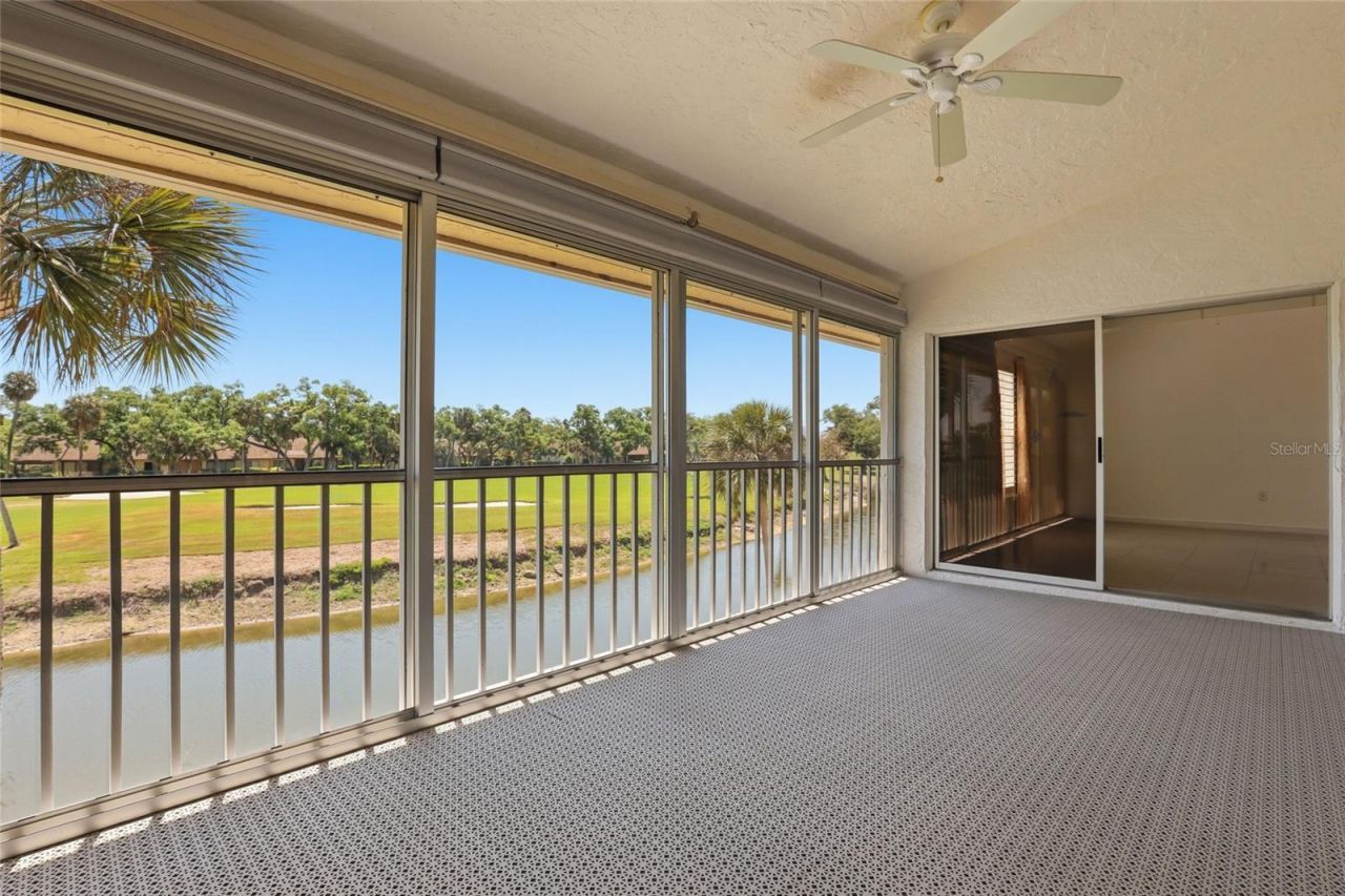 5588 Golf Pointe Drive , Unit 1, Sarasota, FL 34243 Photo