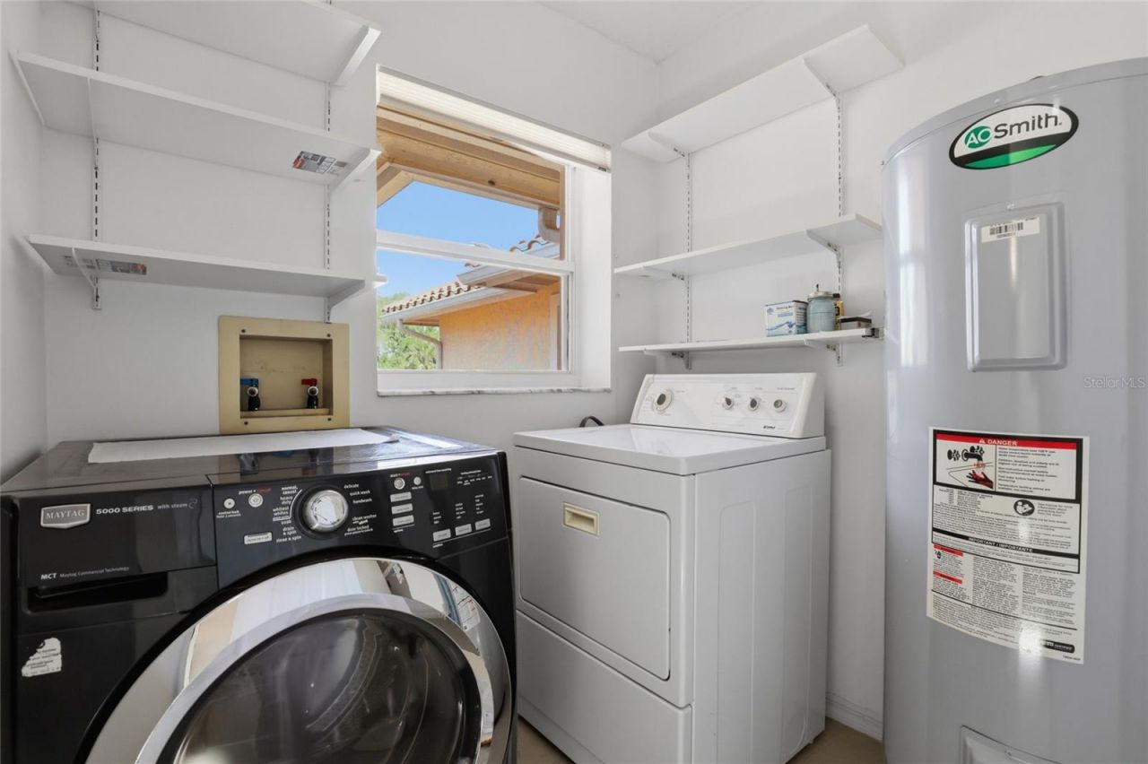 5588 Golf Pointe Drive , Unit 1, Sarasota, FL 34243 Photo