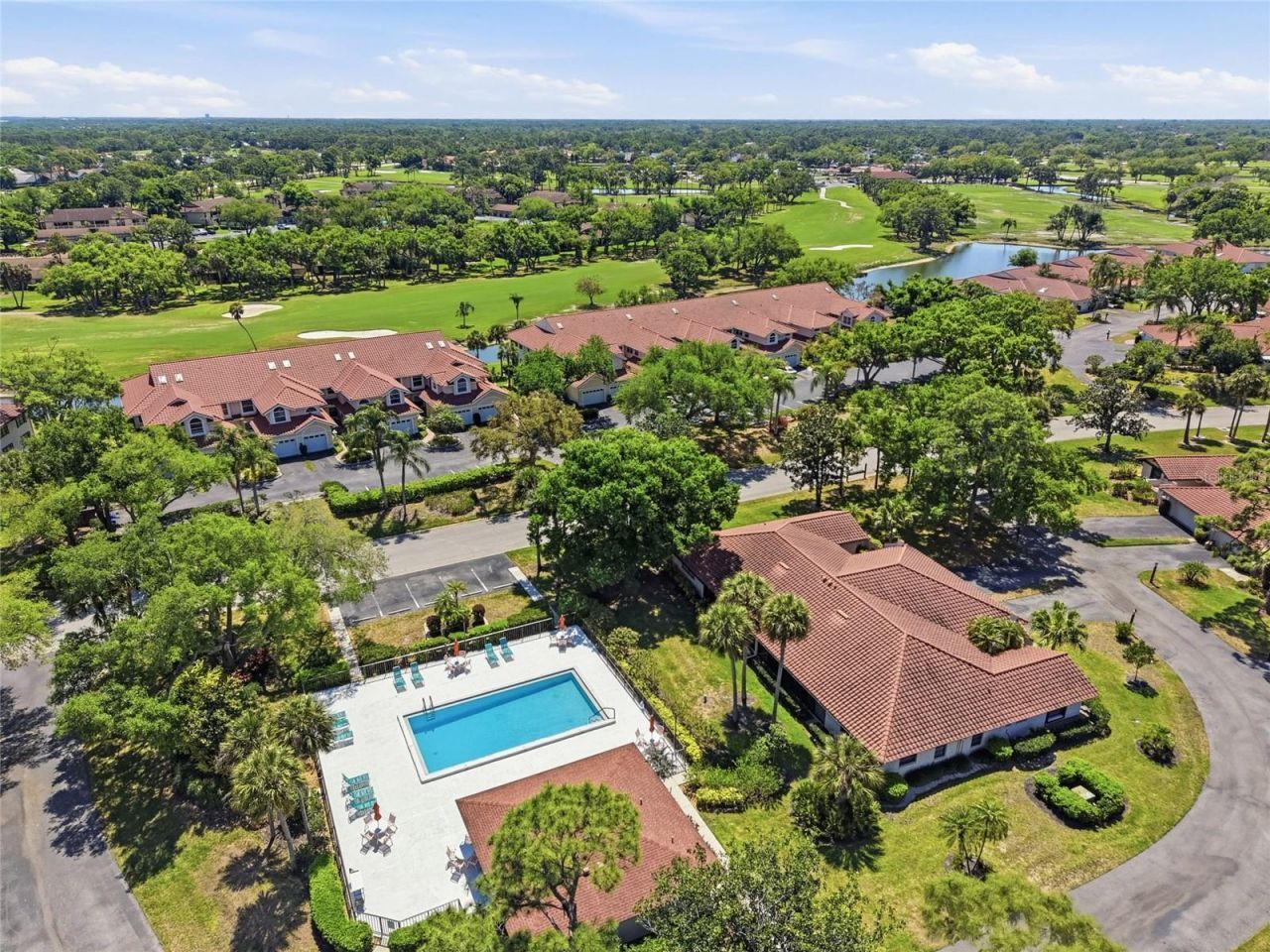 5588 Golf Pointe Drive , Unit 1, Sarasota, FL 34243 Photo