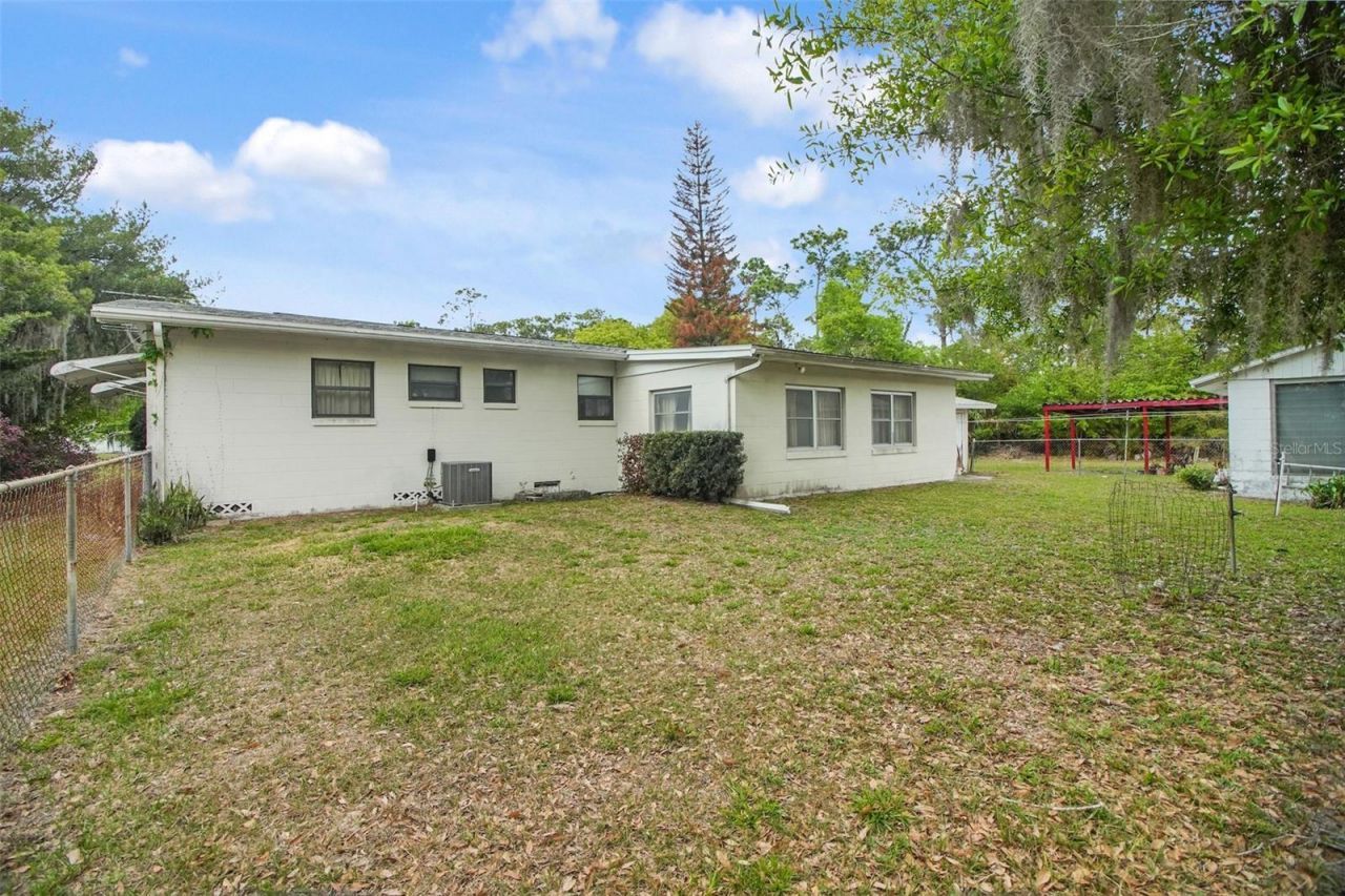 2205 & 2211 Lake Pickett Road, Orlando, FL 32826 Photo