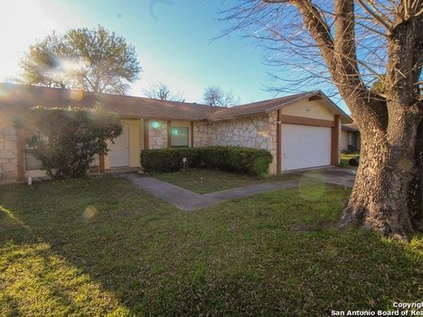 8707 Glen Bluff, San Antonio, TX 78239