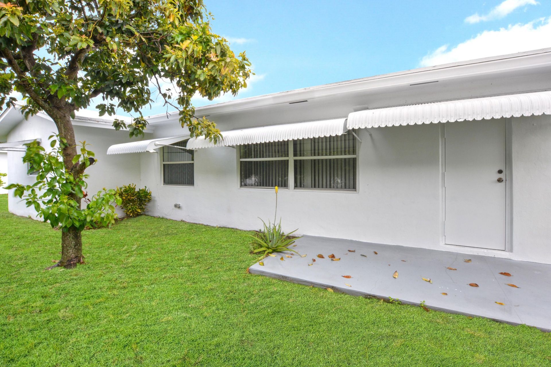 1204 SW 24th Street, Boynton Beach, FL 33426 Photo