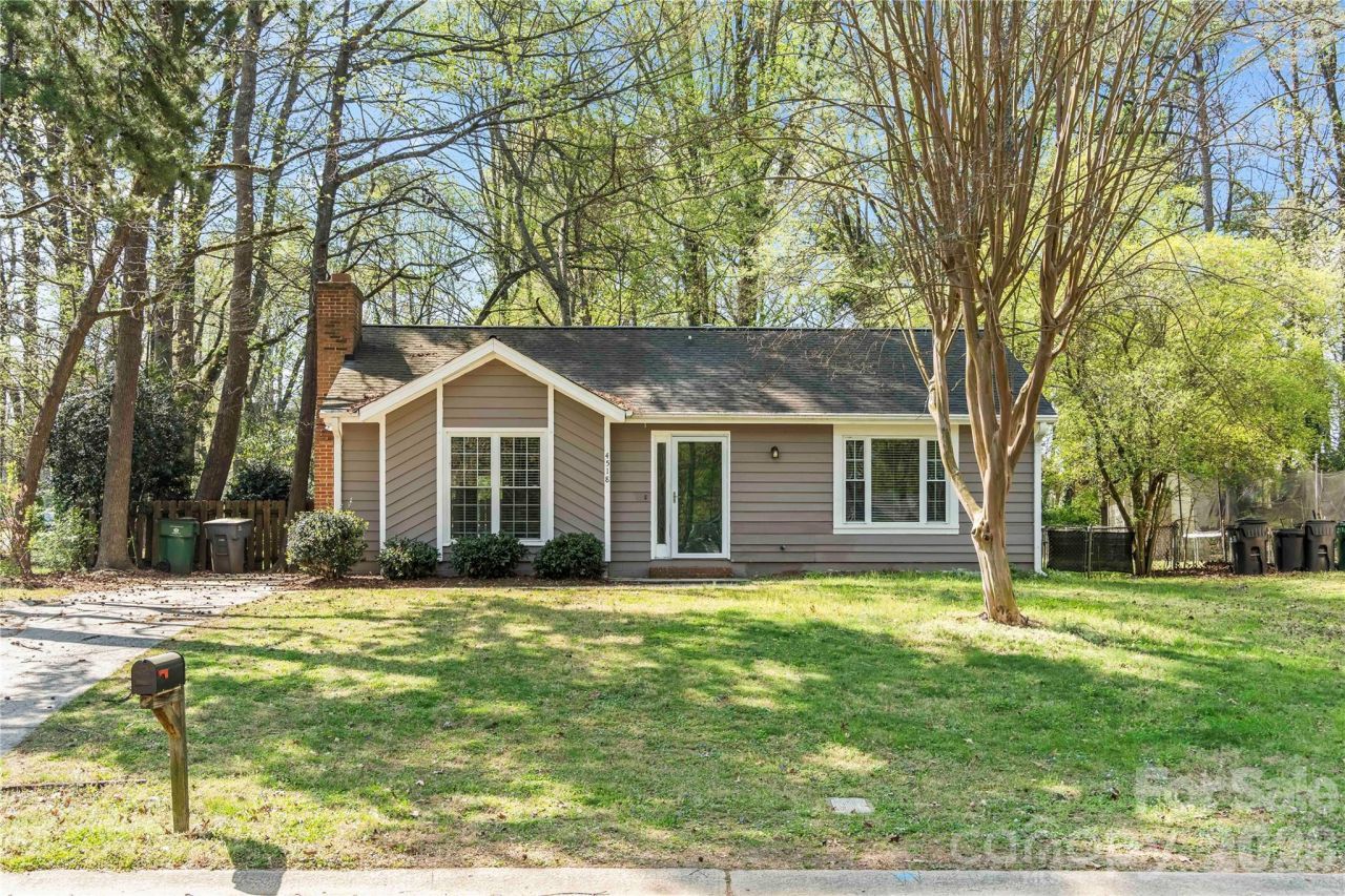 4518 Nicks Tavern Road, Charlotte, NC 28215 Main Photo