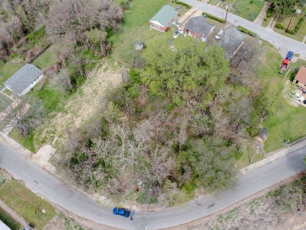 244 W DAVANT AVE, Memphis, TN 38109