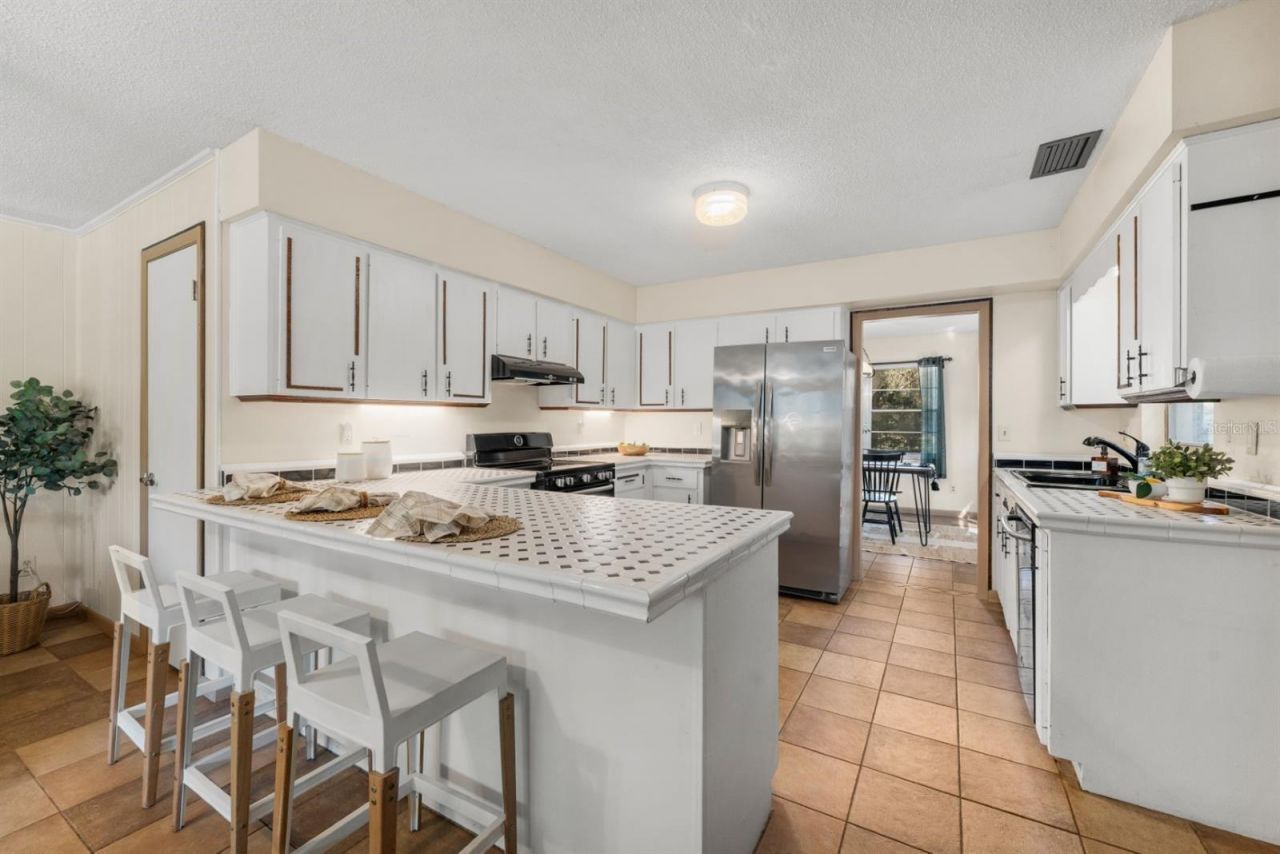 8118 SW 1st Place , Gainesville, FL 32607 Photo