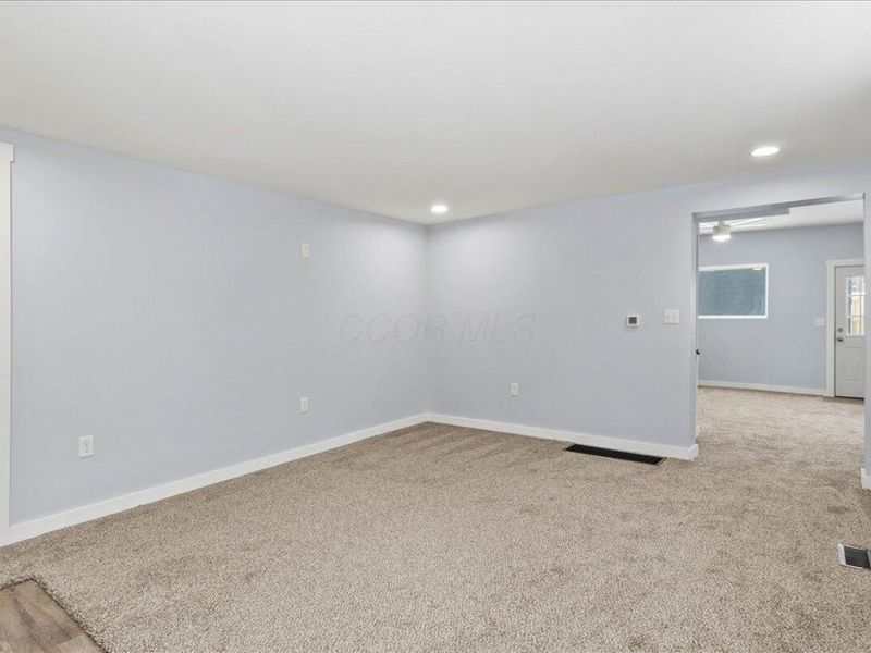 427 N Walnut Street , Urbana, OH 43078 Photo 9