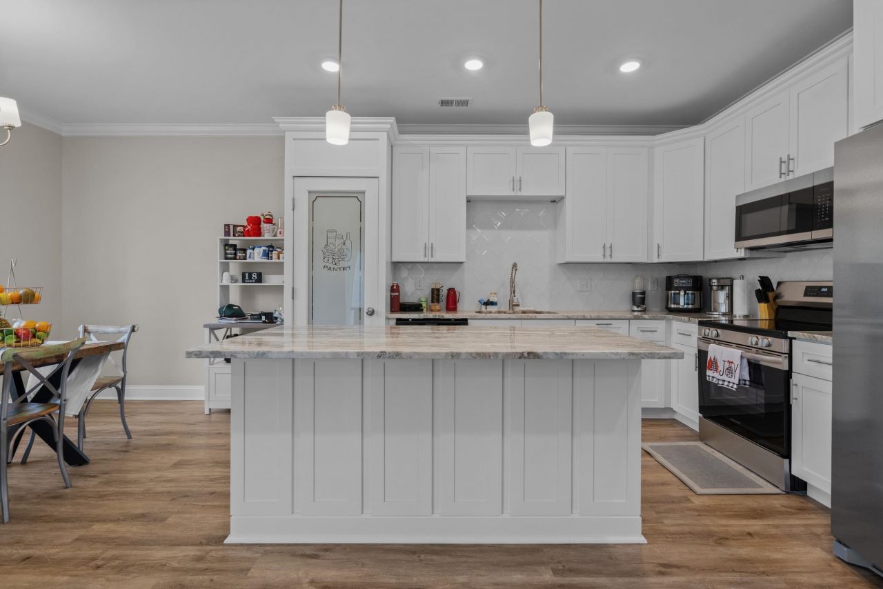 1205 Rosehaven Dr.  Photo 10