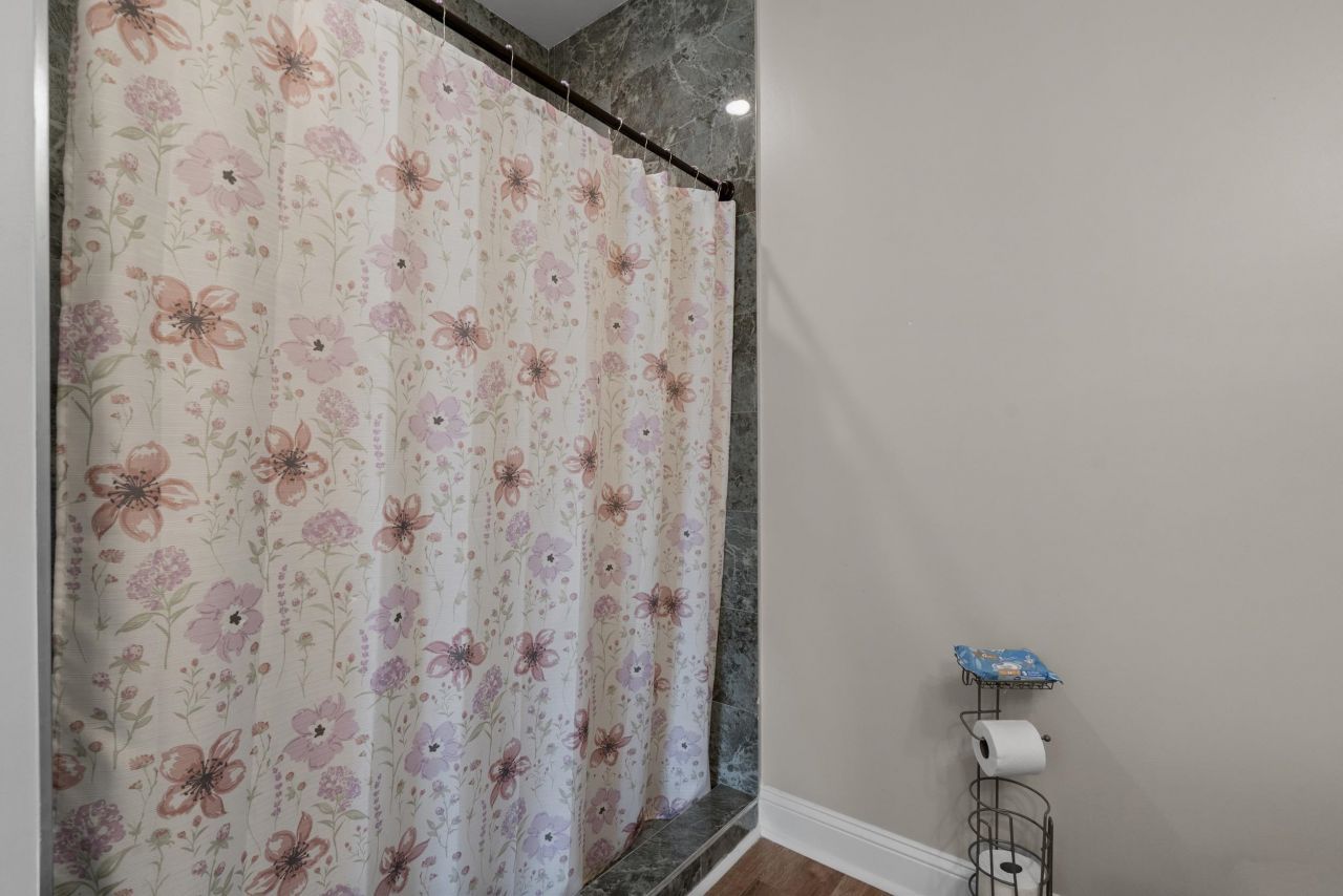 1205 Rosehaven Dr.  Photo 20