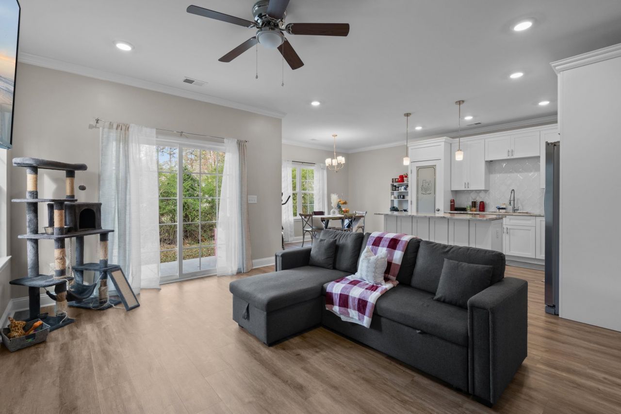 1205 Rosehaven Dr.  Photo 9