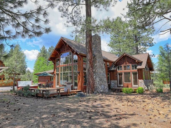 12267 Lookout Loop, Truckee, CA 96161