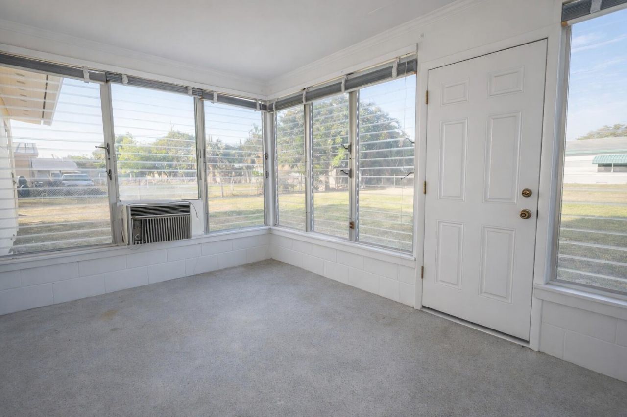 116 NE Entrada Avenue, Port Saint Lucie, FL 34952 Photo