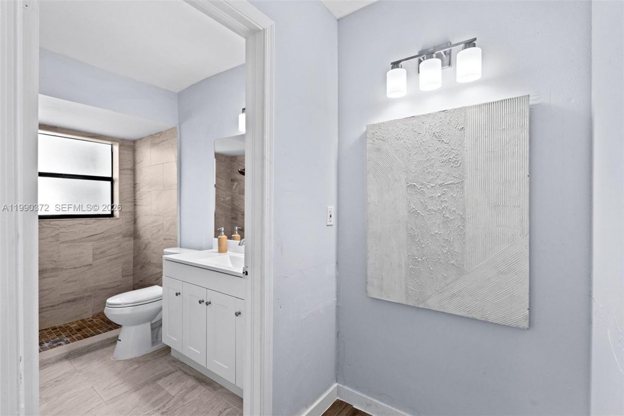 1187 The 12th Fairway , Wellington, FL 33414 Photo