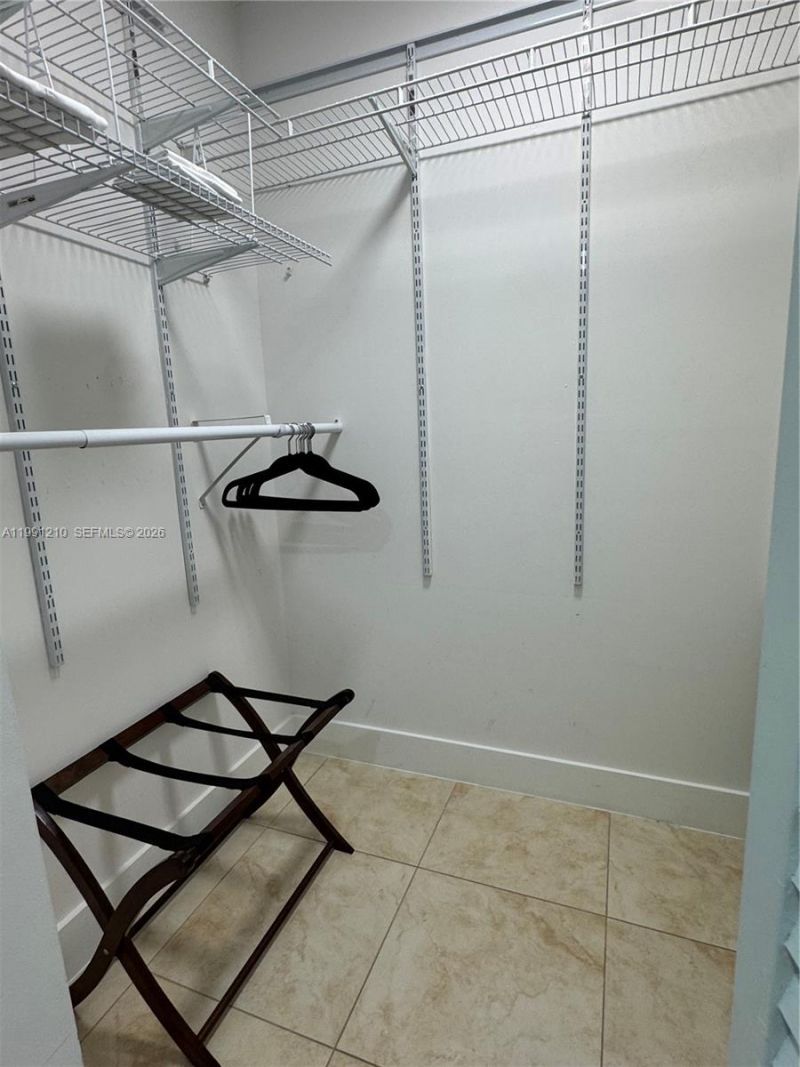 41 SE 5th St, Unit 2305, Miami, FL 33131 Photo