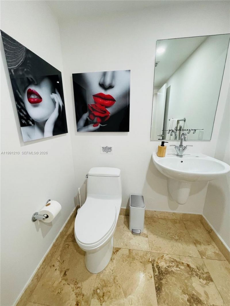 41 SE 5th St, Unit 2305, Miami, FL 33131 Photo