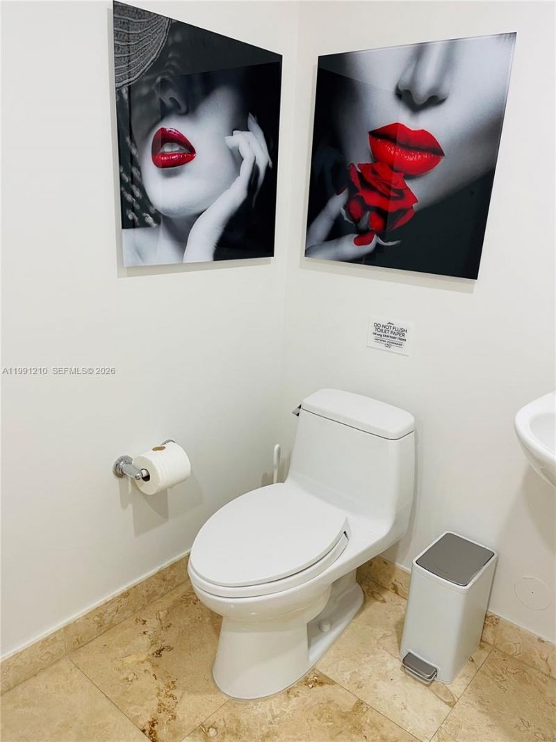 41 SE 5th St, Unit 2305, Miami, FL 33131 Photo