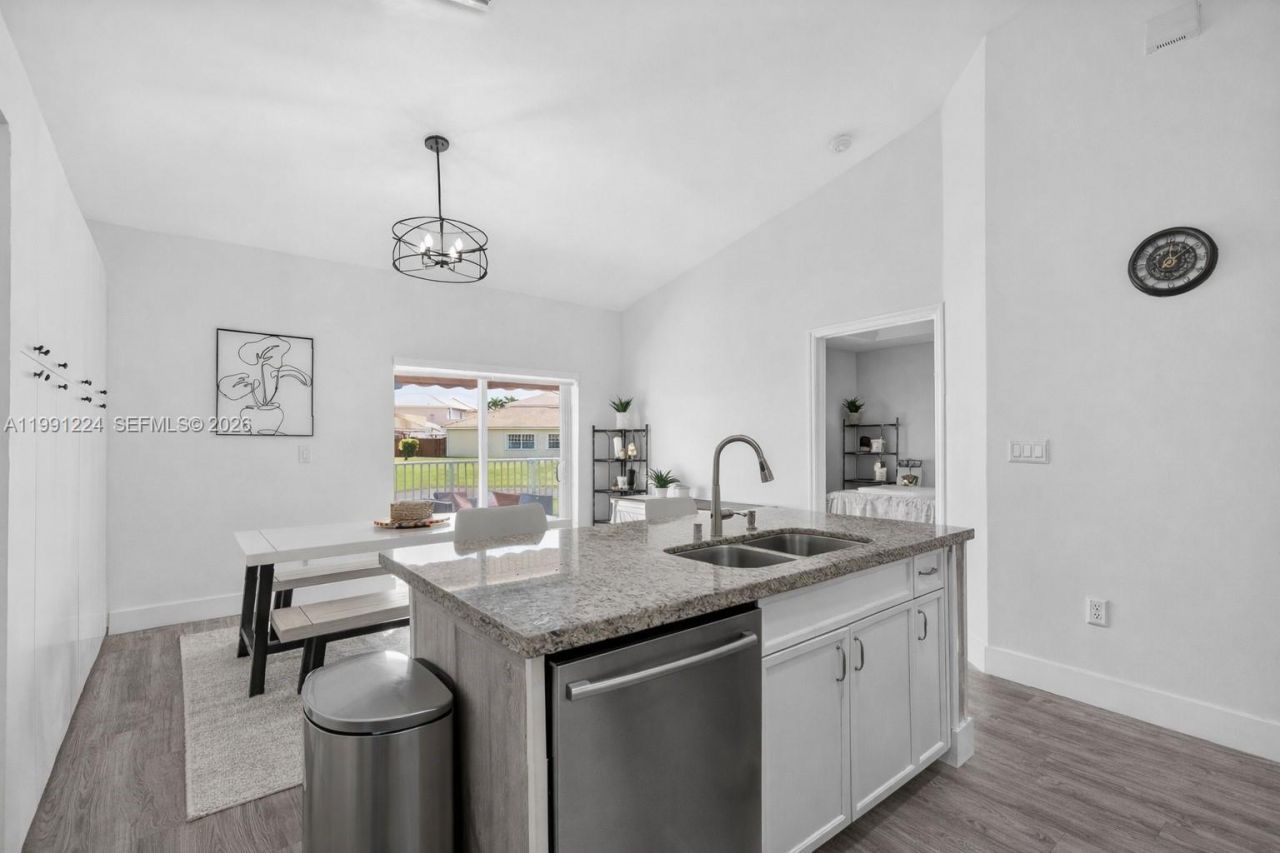 16299 SW 103rd St, Miami, FL 33196 Photo