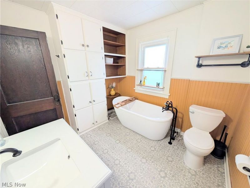 2002 Kirk Court NW, Canton, OH 44709 Photo 11