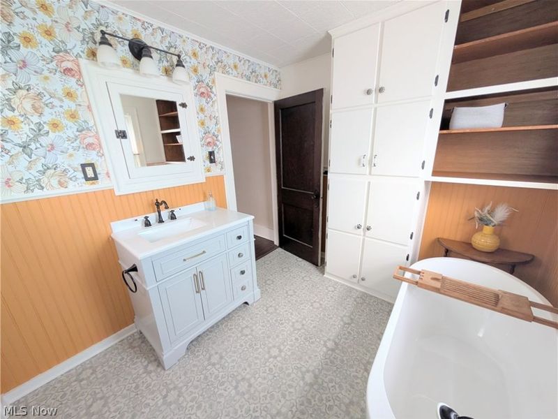 2002 Kirk Court NW, Canton, OH 44709 Photo 9