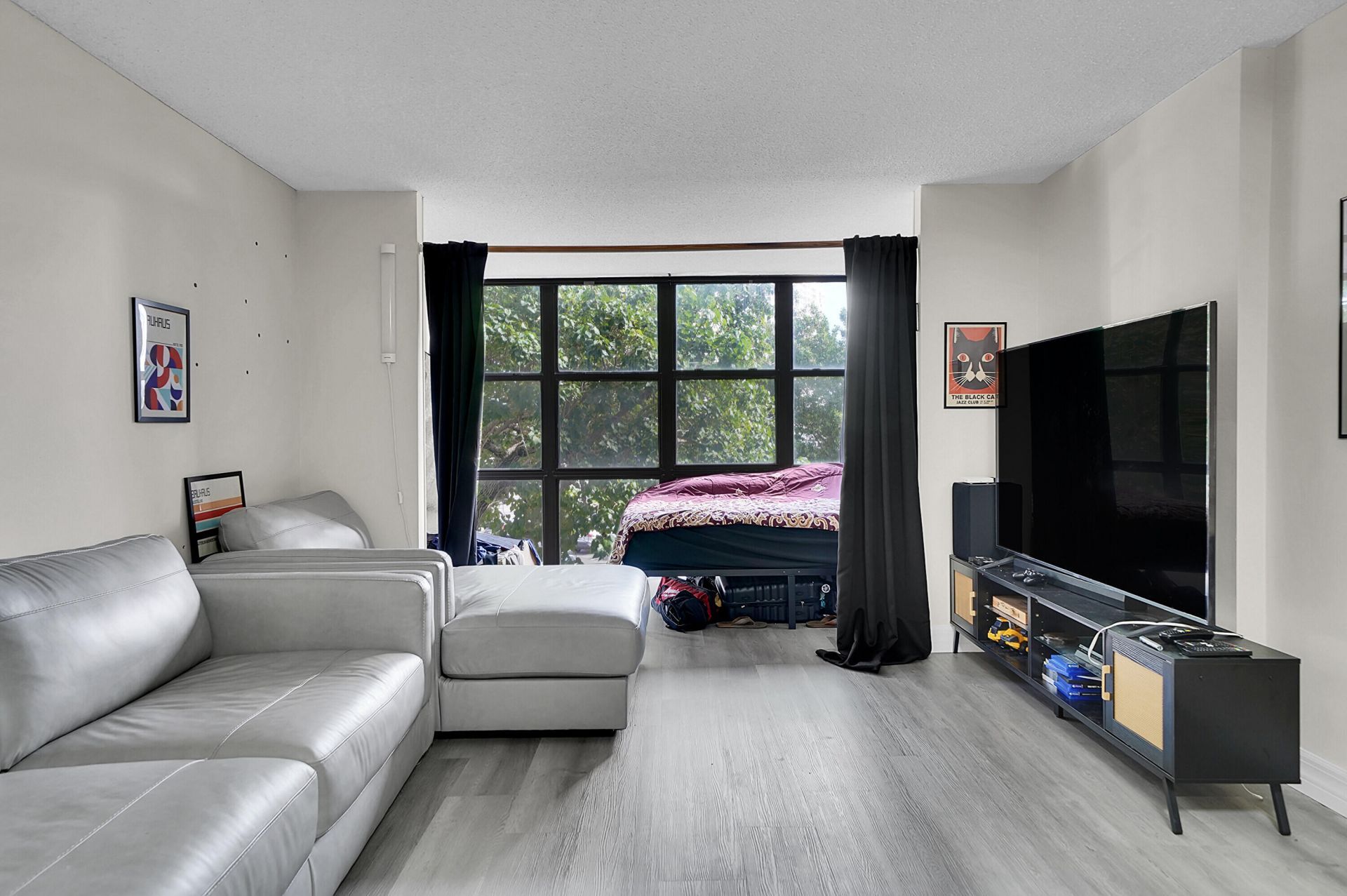 1000 Parkview Drive, Unit 306, Hallandale Beach, FL 33009 Photo