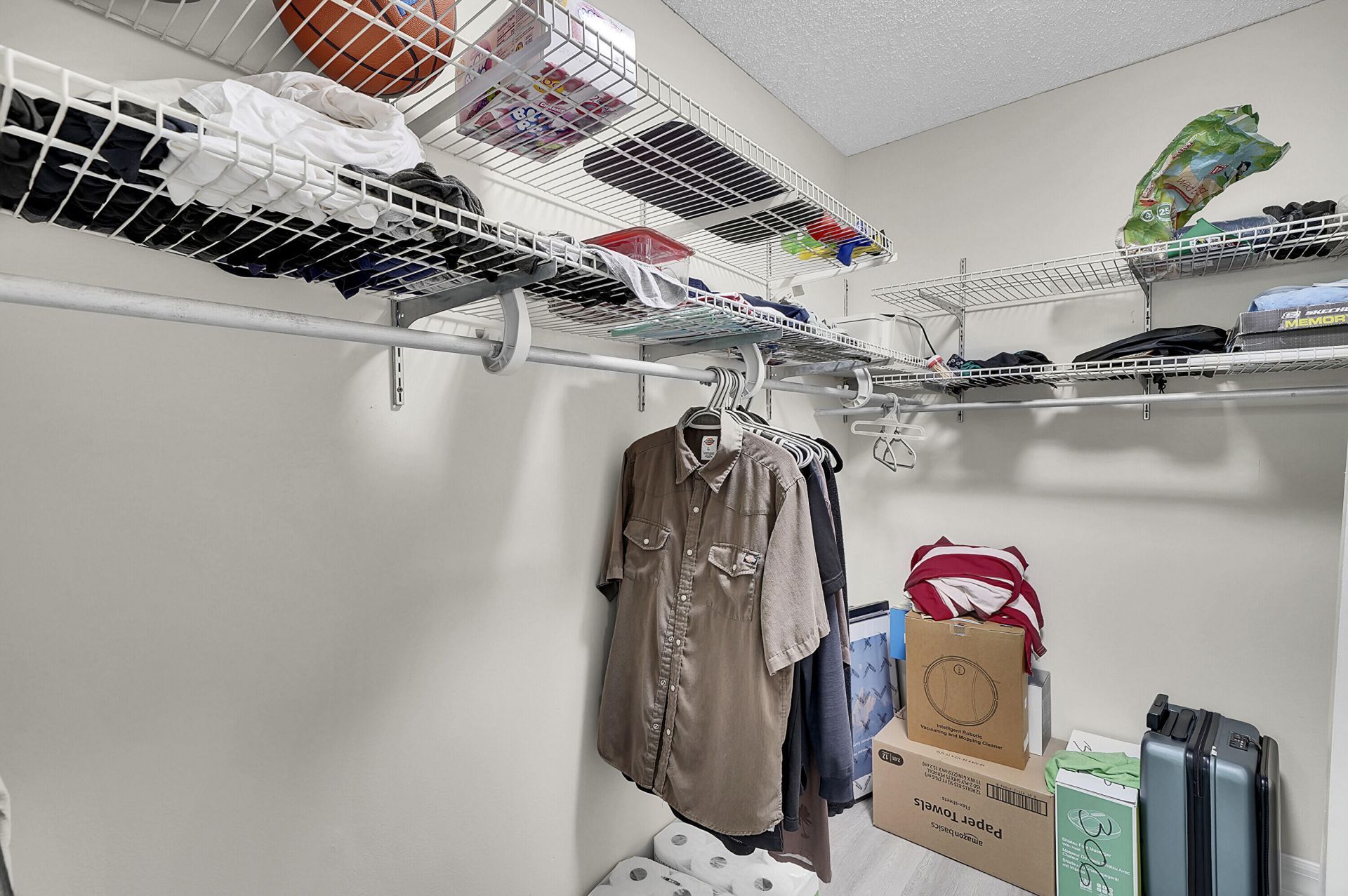 1000 Parkview Drive, Unit 306, Hallandale Beach, FL 33009 Photo