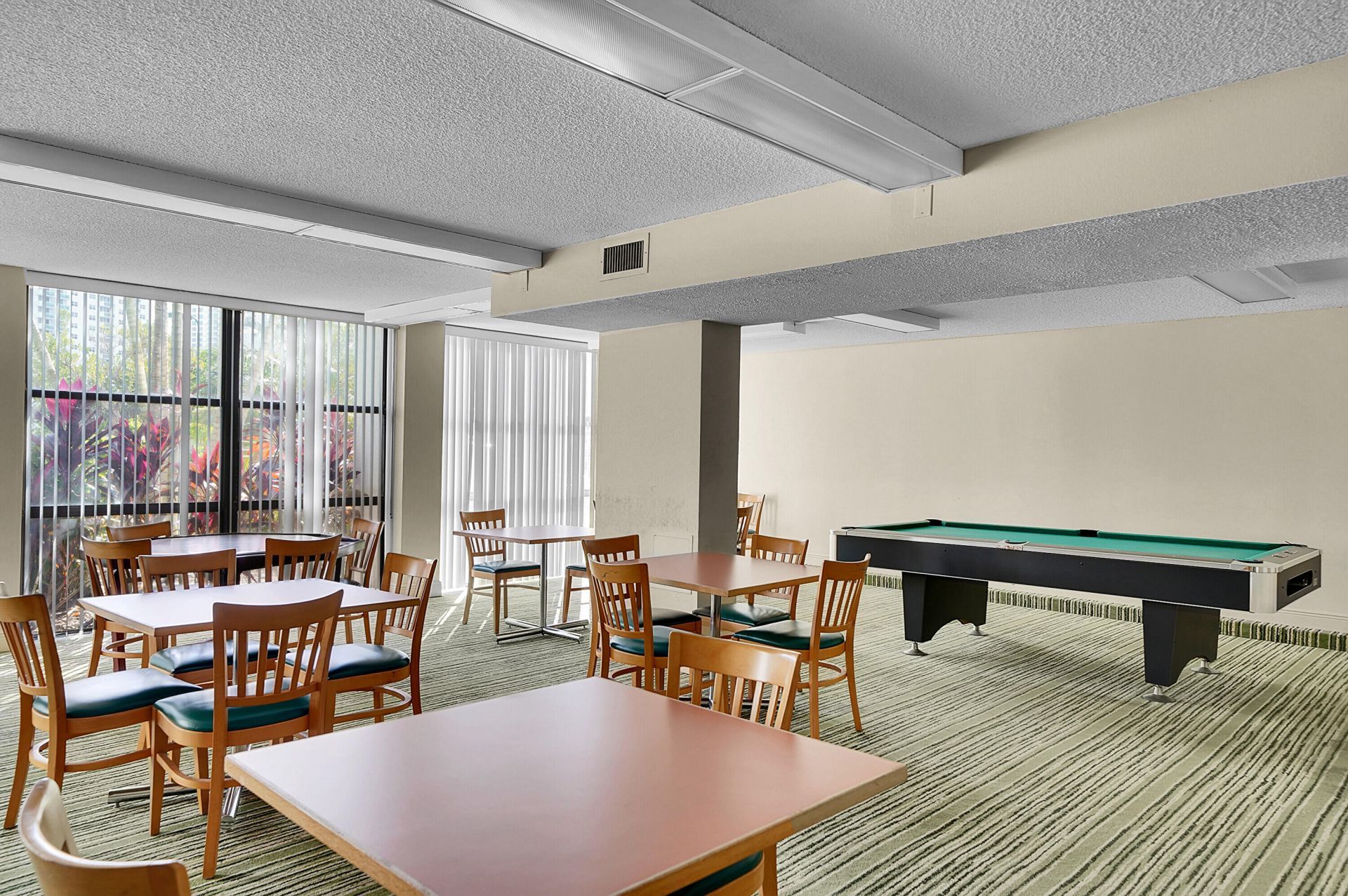 1000 Parkview Drive, Unit 306, Hallandale Beach, FL 33009 Photo