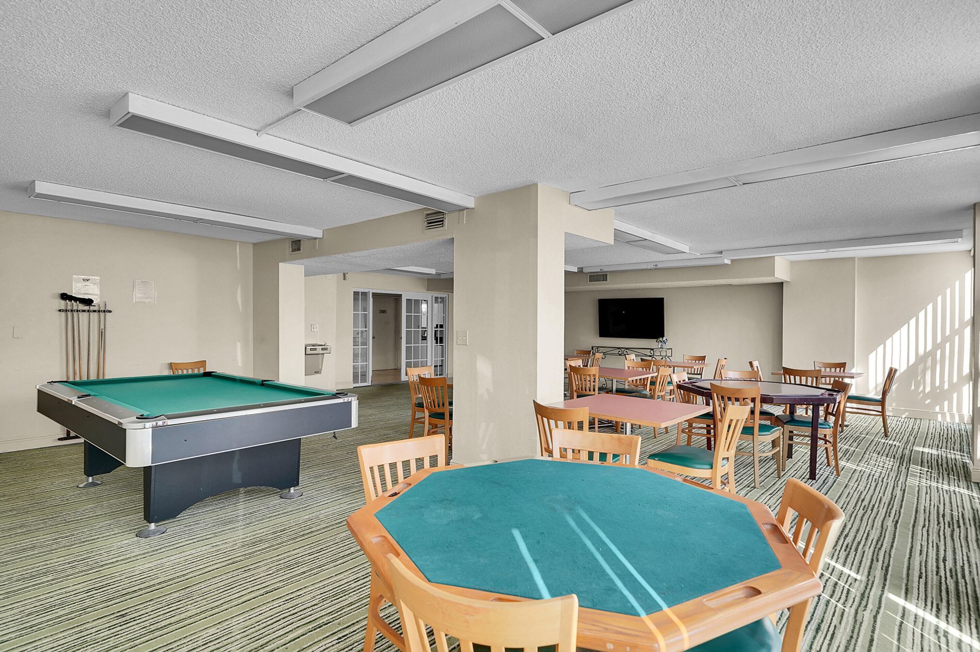 1000 Parkview Drive, Unit 306, Hallandale Beach, FL 33009 Photo