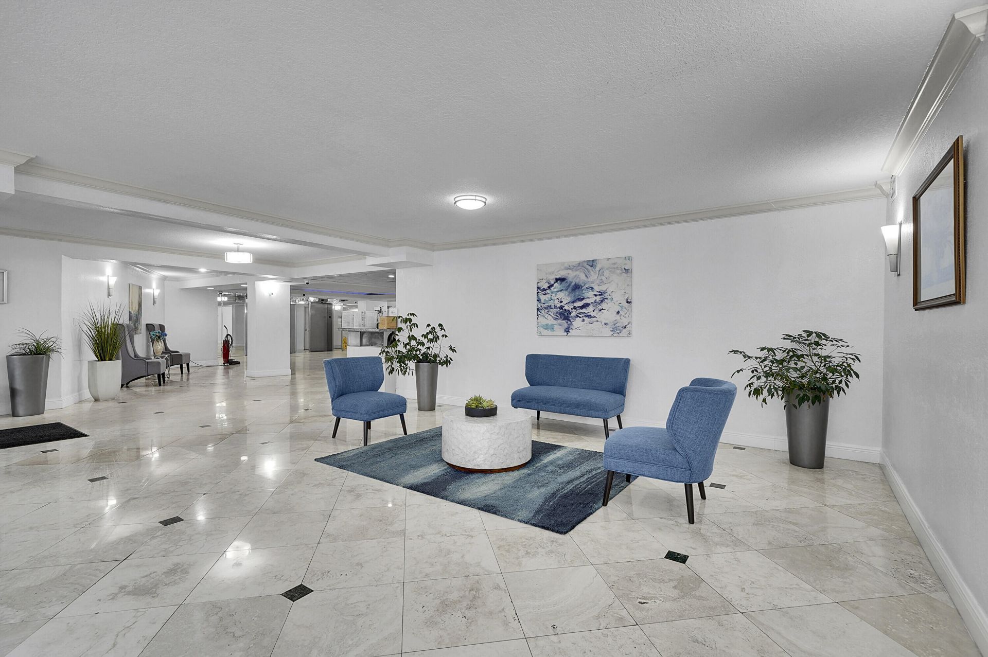 1000 Parkview Drive, Unit 306, Hallandale Beach, FL 33009 Photo