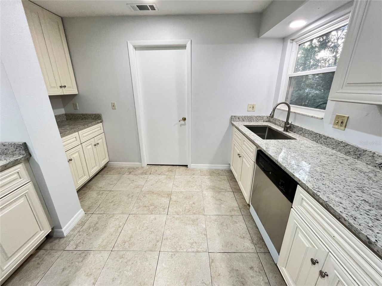 6 Robinwood Drive , Longwood, FL 32779 Photo